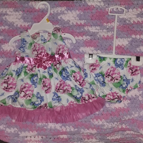 Sunday/Spring/Summer Dress - Picture 2 of 2